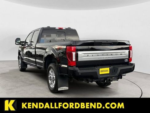 Used 2020 Ford F350 Platinum image 3