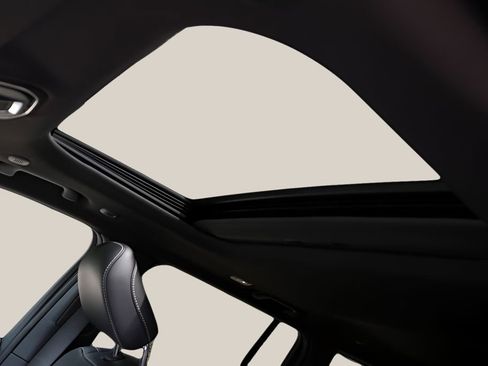 New 2026 Jeep Grand Cherokee Altitude RWD image 11