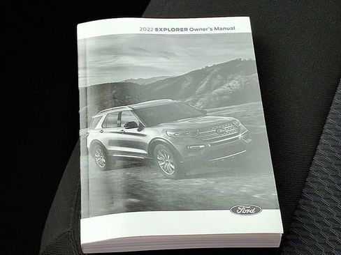 Used 2022 Ford Explorer XLT w/ Class IV Trailer Tow Package image 27