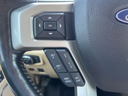 Used 2021 Ford F450 Lariat w/ Lariat Ultimate Package AWD/4WD image 26
