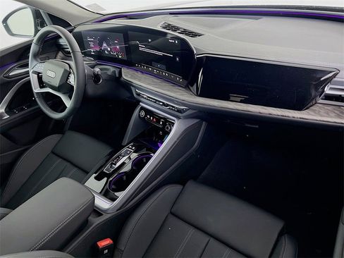 New 2025 Audi Q5 Premium Plus image 27