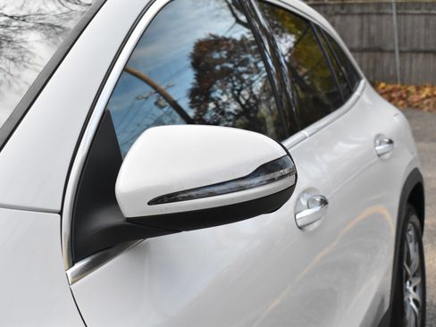 Used 2021 Mercedes-Benz GLA 35 AMG 4MATIC image 16