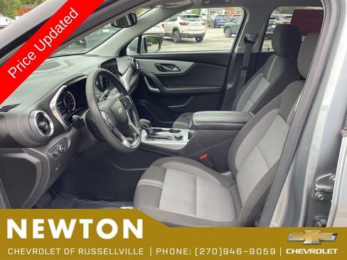 Used 2024 Chevrolet Blazer LT w/ Convenience Package FWD image 4