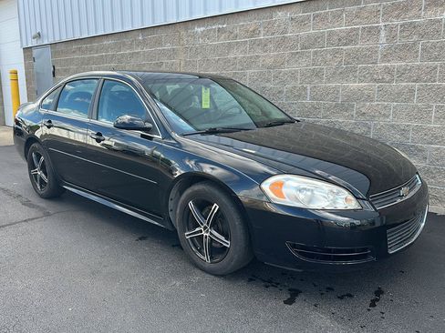 Used 2011 Chevrolet Impala LS FWD image 3
