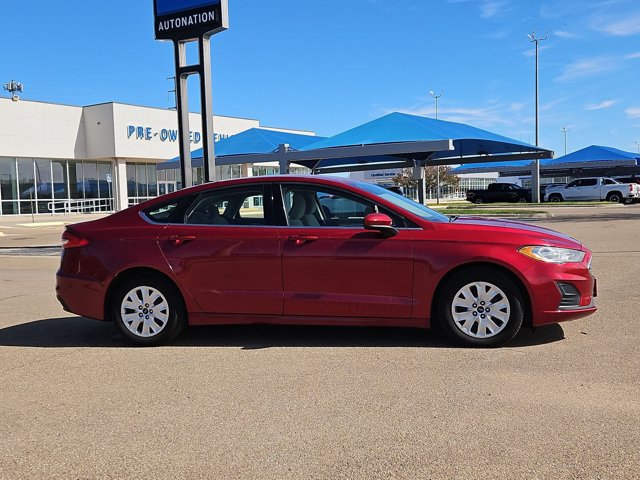 Used 2019 Ford Fusion S FWD image 4