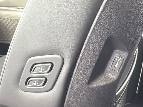 New 2026 Kia Carnival EX FWD image 38