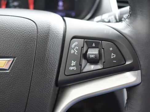 Used 2019 Chevrolet Trax LT w/ LT Convenience Package AWD/4WD image 24