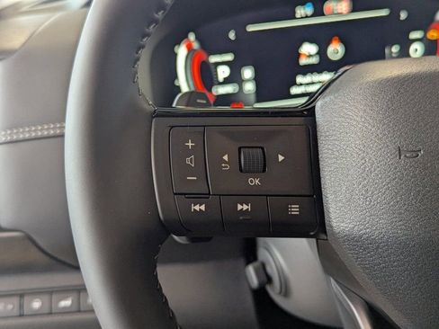 New 2026 Nissan Pathfinder Platinum image 20