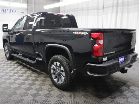 Used 2024 Chevrolet Silverado 2500 Custom AWD/4WD image 7