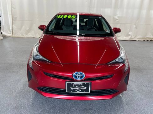 Used 2016 Toyota Prius Two FWD image 2