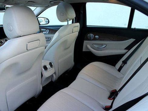 Used 2018 Mercedes-Benz E 300 image 13