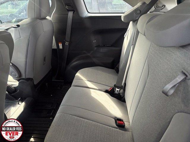 Certified 2025 Toyota Sienna LE w/ LE Plus Package AWD/4WD image 6