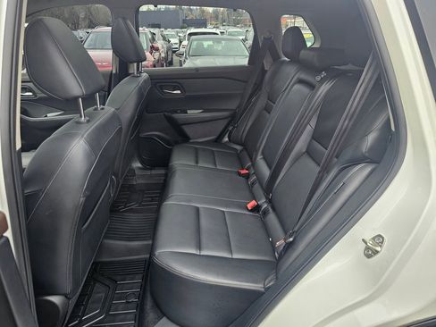 Used 2022 Nissan Rogue SL w/ SL Premium Package image 22