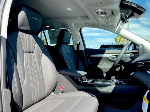 New 2026 Buick Envision Avenir AWD/4WD image 22