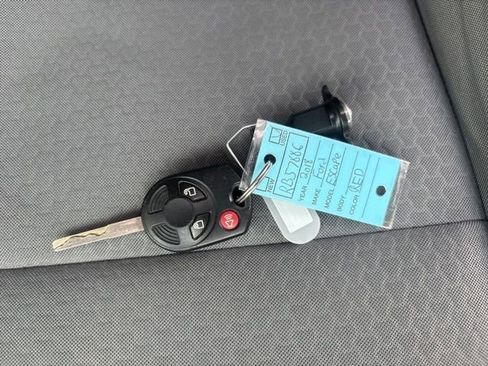 Used 2018 Ford Escape SE w/ Ford Safe & Smart Package image 27