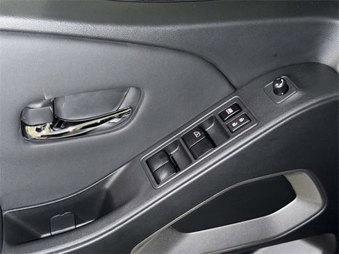 Used 2024 Nissan Frontier SV w/ SV Convenience Package image 21