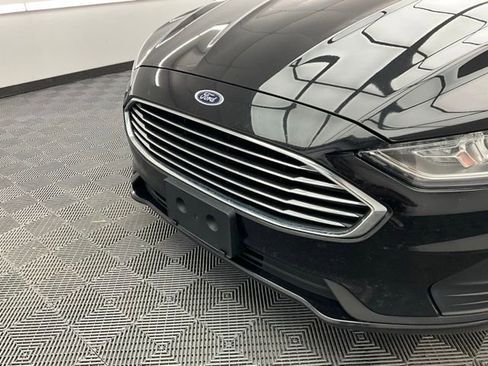 Used 2020 Ford Fusion SE image 24