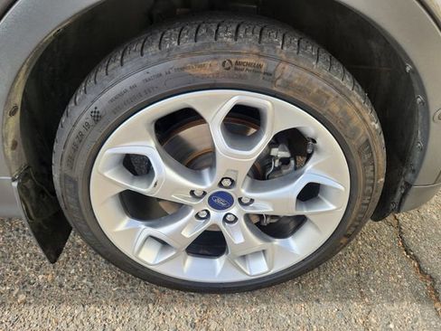 Used 2016 Ford Escape Titanium w/ Equipment Group 301A image 22