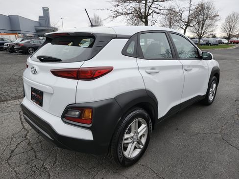Used 2021 Hyundai Kona SE image 15