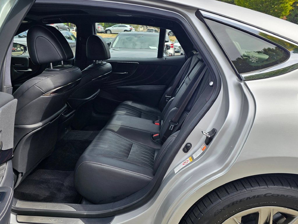 Used 2018 Lexus LS 500 AWD w/ Interior Upgrade Package image 25