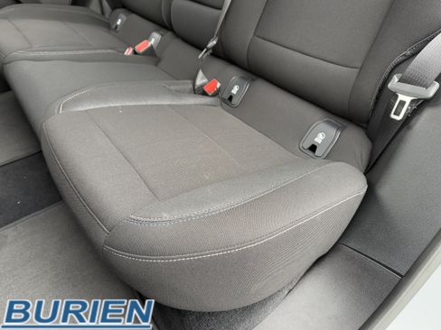 New 2026 Chevrolet Equinox EV LT image 29