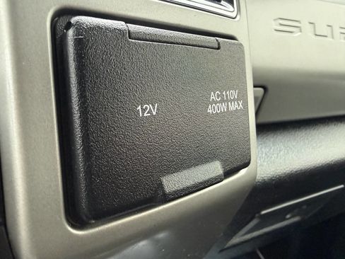 Used 2017 Ford F350 Lariat w/ Lariat Value Package AWD/4WD image 37