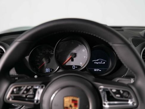Used 2024 Porsche 718 Cayman S RWD image 18