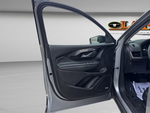 Used 2024 GMC Terrain AT4 w/ Infotainment Package II image 25