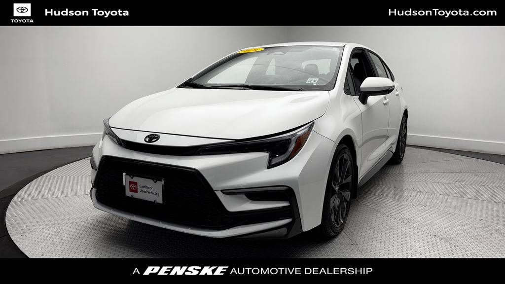 Used 2026 Toyota Corolla SE w/ SE Package FWD image 1