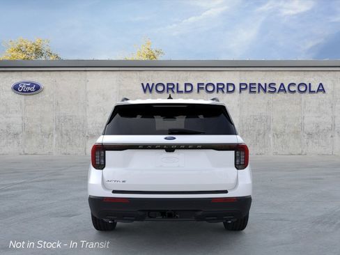 New 2026 Ford Explorer Active RWD image 36