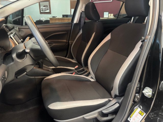 Used 2025 Nissan Versa S w/ Trunk Package FWD image 10
