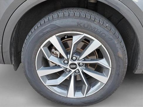 Used 2022 Audi Q5 2.0T Premium w/ Convenience Package image 25