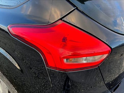 Used 2017 Ford Focus RS image 28