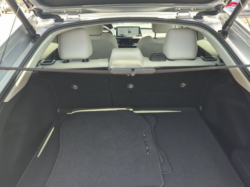 Used 2025 Toyota Prius Limited w/ Limited Premium Package FWD image 14