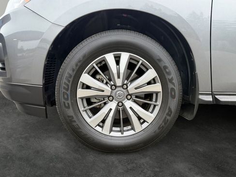 Used 2020 Nissan Pathfinder S AWD/4WD image 4