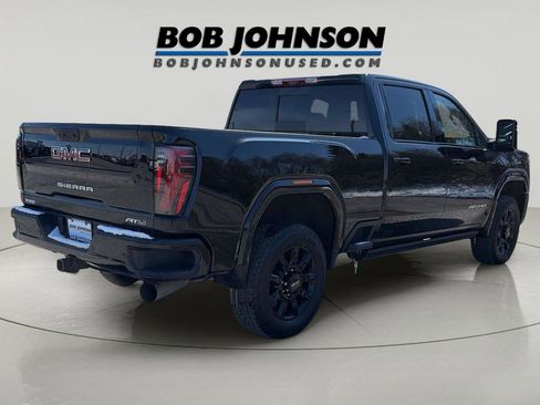 Used 2024 GMC Sierra 2500 AT4 w/ AT4 Premium Plus Package AWD/4WD image 3