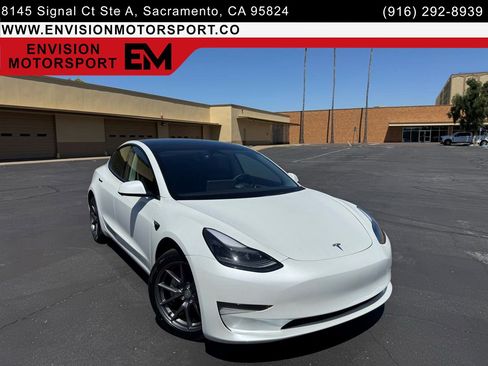 Used 2023 Tesla Model 3 Standard Range RWD image 1