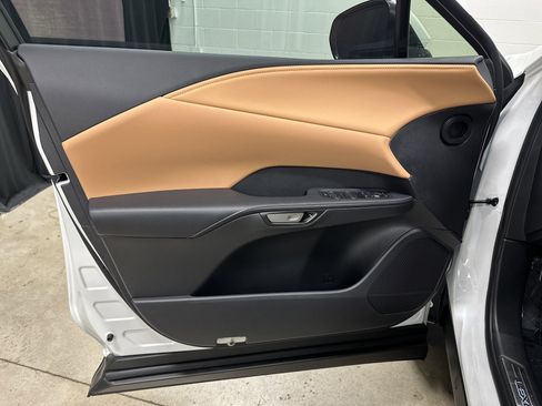 New 2026 Lexus RX 450h AWD image 13