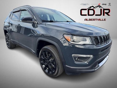 Used 2018 Jeep Compass Limited w/ Navigation Group image 1