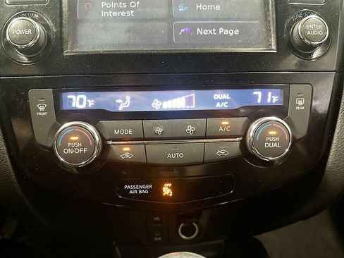 Used 2016 Nissan Rogue SL w/ SL Premium Package AWD/4WD image 17