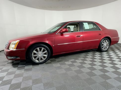 Used 2008 Cadillac DTS image 18