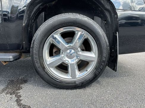 Used 2013 Chevrolet Suburban LTZ AWD/4WD image 29