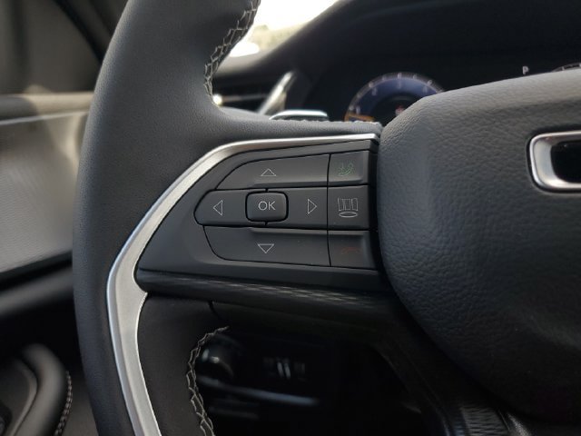 New 2026 Jeep Grand Cherokee Laredo AWD/4WD image 24