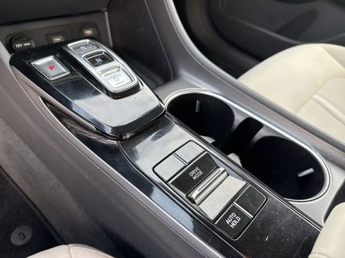 Certified 2023 Hyundai Sonata SEL w/ Preferred Accessory Package image 9