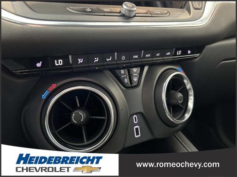 Used 2024 Chevrolet Blazer LT w/ Convenience Package FWD image 23