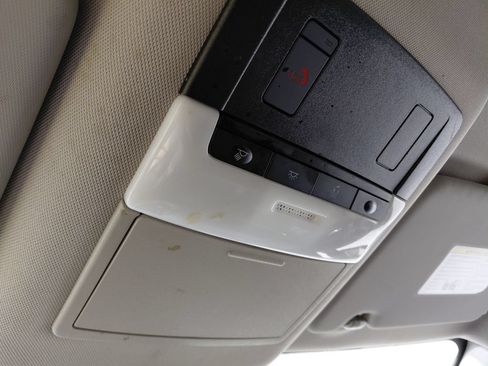 Used 2025 Nissan Rogue SV AWD/4WD image 32