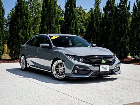 Used 2021 Honda Civic Sport image 2
