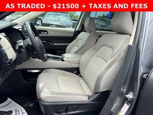 Used 2022 Nissan Pathfinder SV FWD image 14