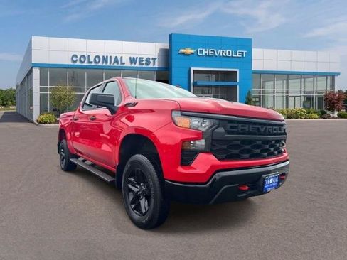 Used 2025 Chevrolet Silverado 1500 Custom Trail Boss w/ LPO, Dark Essentials Package AWD/4WD image 19