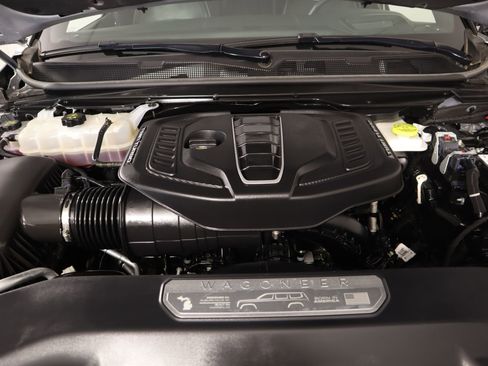 Used 2024 Jeep Grand Wagoneer Series II w/ Quick Order Packagew 28T AWD/4WD image 22